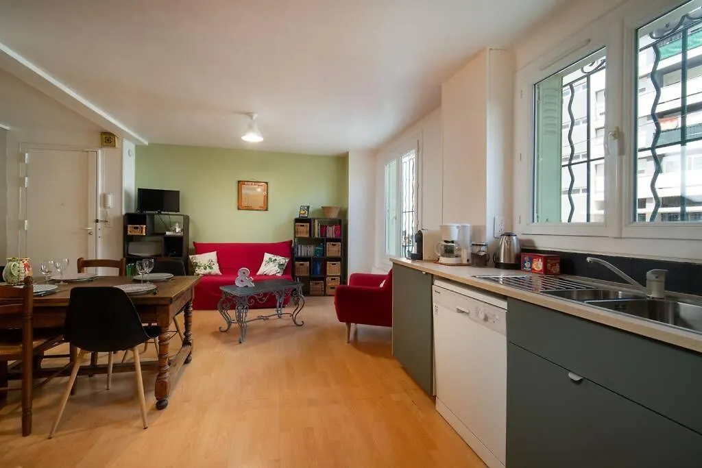 Apartment Appartement 2 Chambres Au Coeur De Marseille France